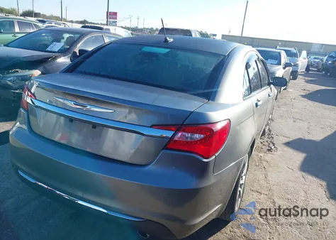 2013 Chrysler 200 Lx from USA, damaged, VIN 1C3CCBAG5DN767450